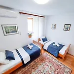 Rosa Apartment *
